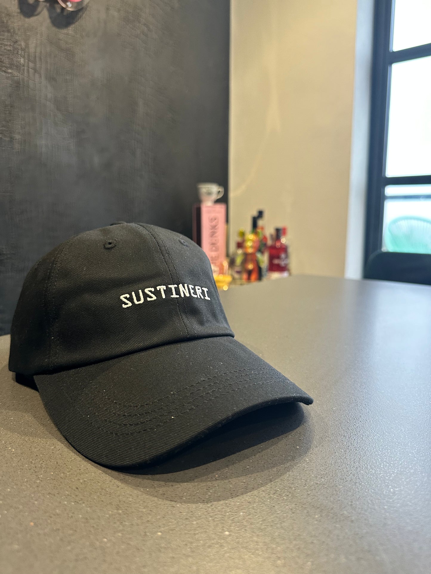 SUSTINERI LOGO CAP